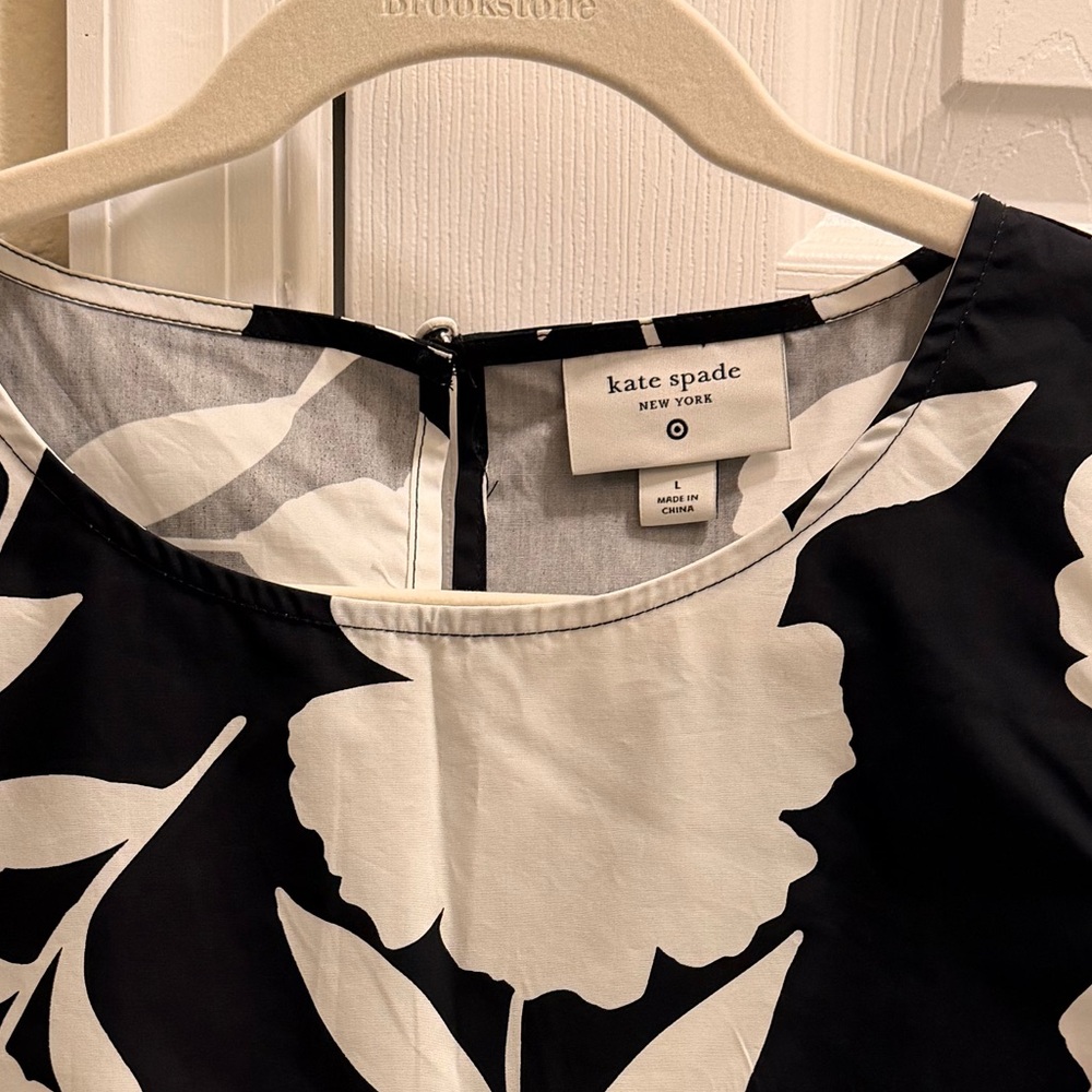 Kate Spade for TARGET  Floral Black and White Sleeveless cropped Top